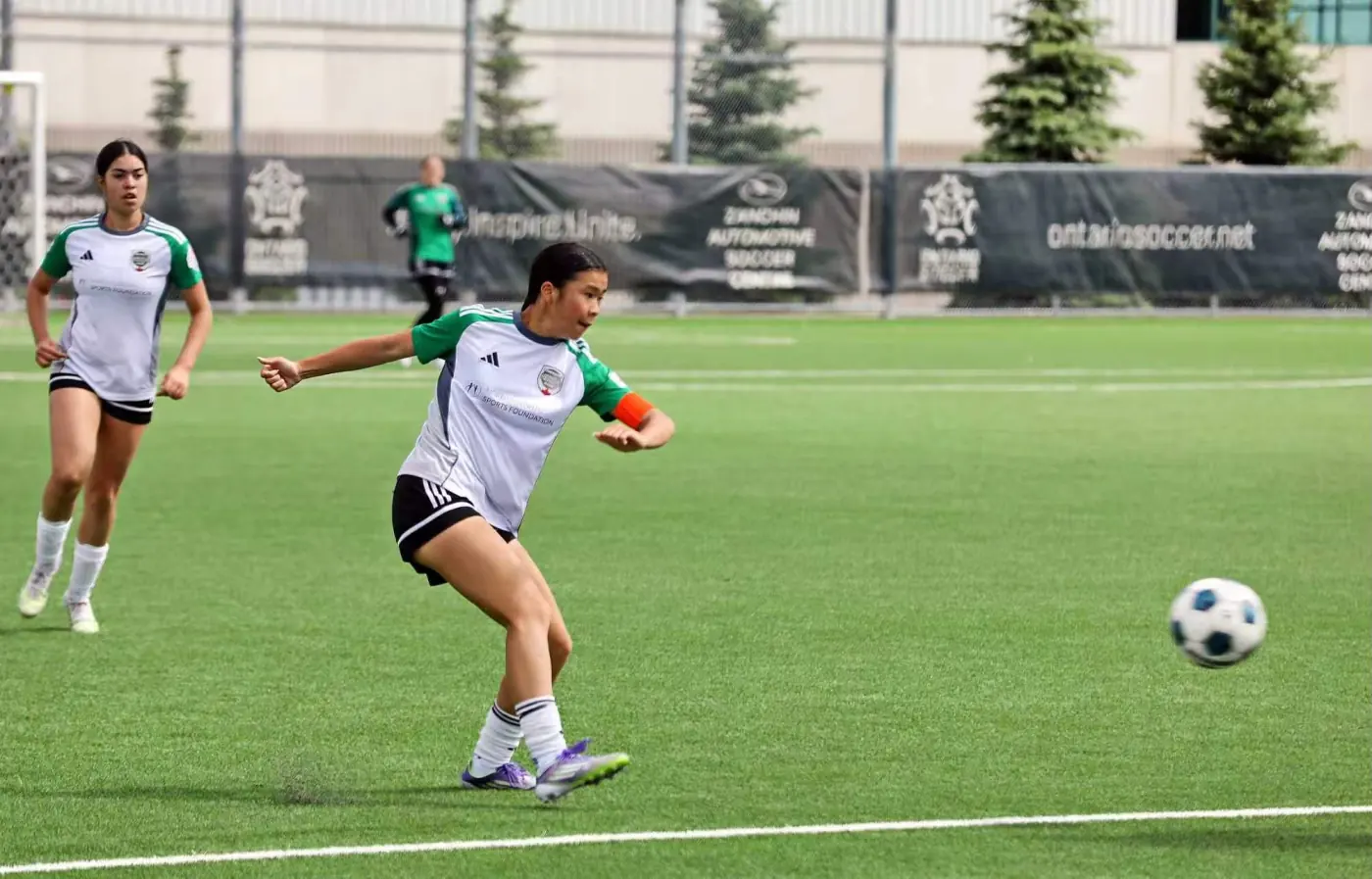 Angelina moving toward the ball during a match